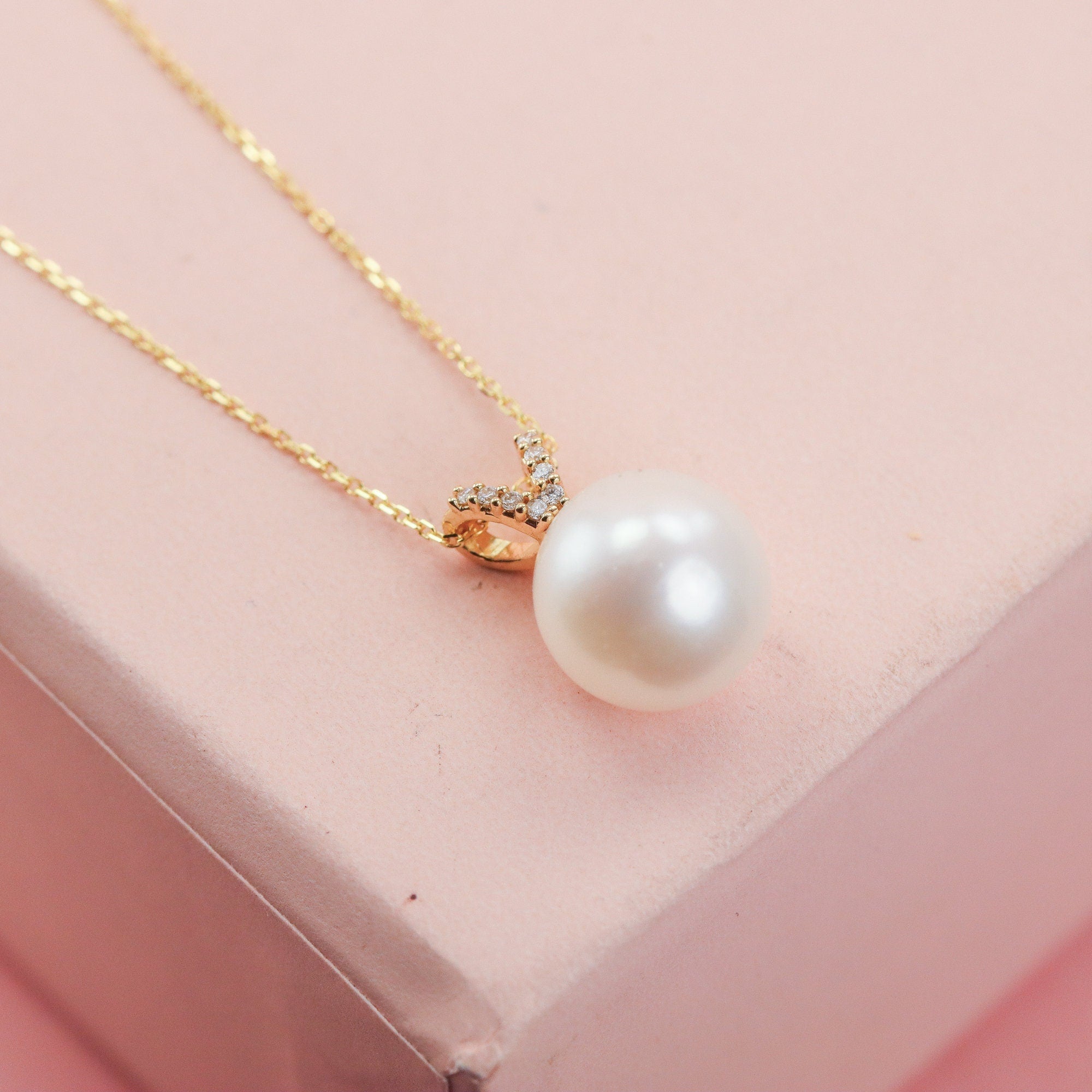 14kt Solid outlet Gold/Pearl/Diamond Pendant