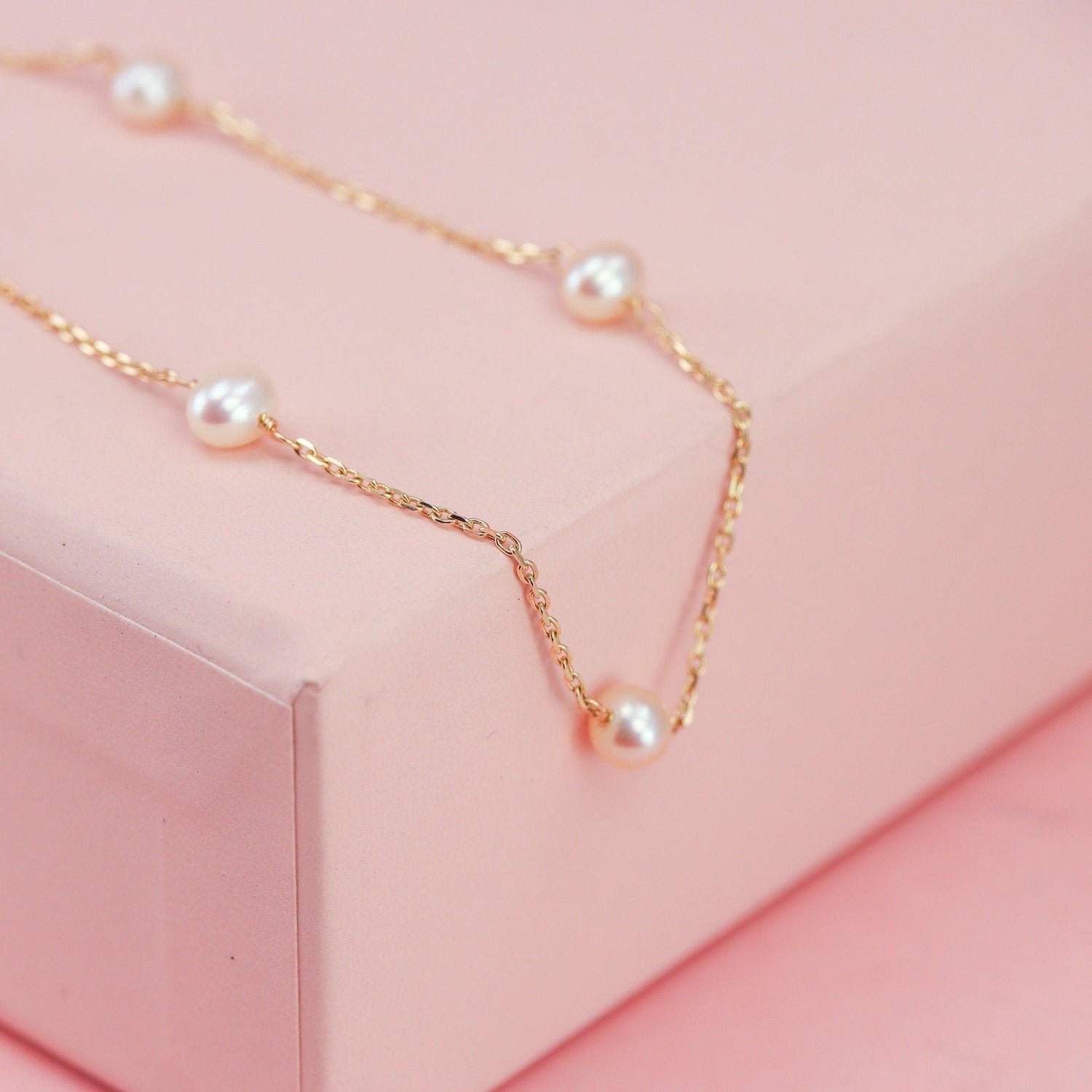 Dainty 14K Pearl Bracelet