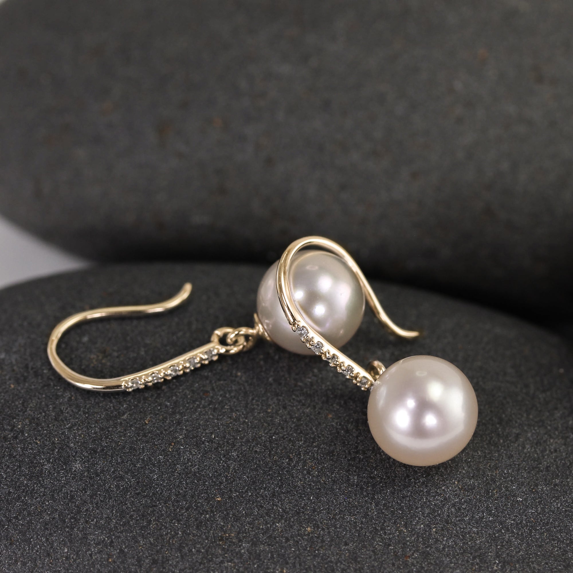 CLASSIQUE Baroque Pearl Earrings, Big Pearl Earrings, Large Pearl Earrings,  Baroque Pearl Earrings, Wedding Earrings, Bridal Earrings, - Etsy | Large  pearl earrings, Baroque pearl earrings, Bridal earrings