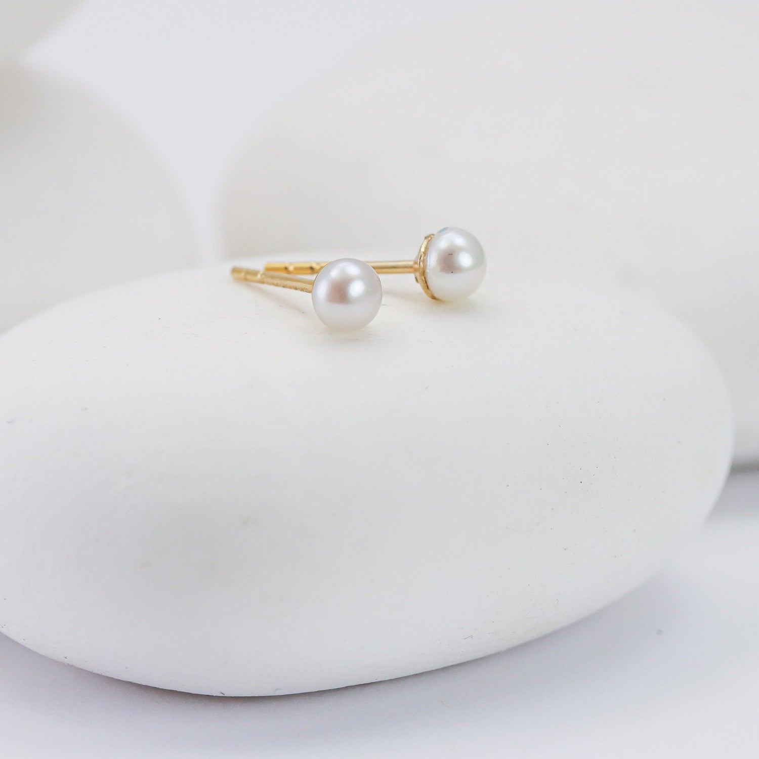 Mini Pearl Stud Earrings in Solid 14K