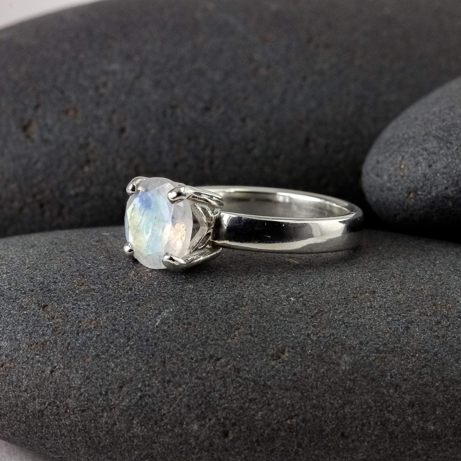 Moonstone Ring in Sterling Silver