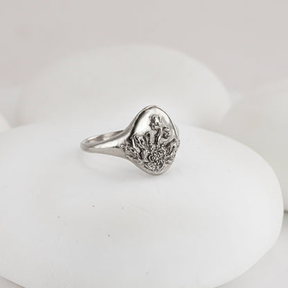 Signet Ring with Roses